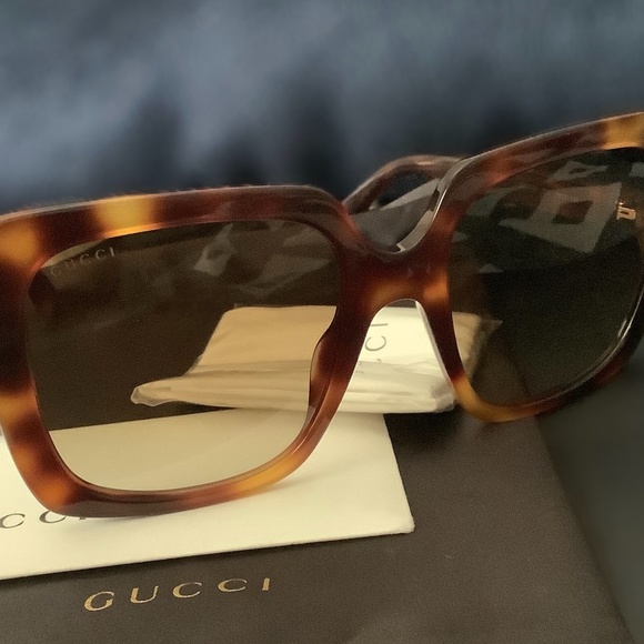 Gucci Sunglasses - Picture 1 of 6